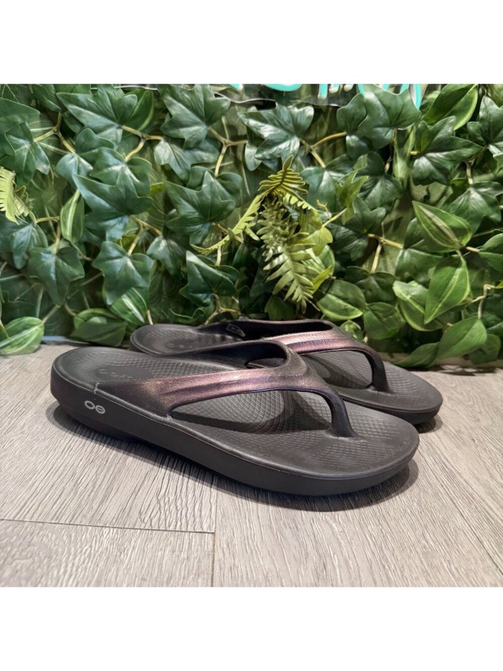 OOFOS Womens OOriginal Luxe Sandals 9 Purple Recovery Thong Slide Flip Flop